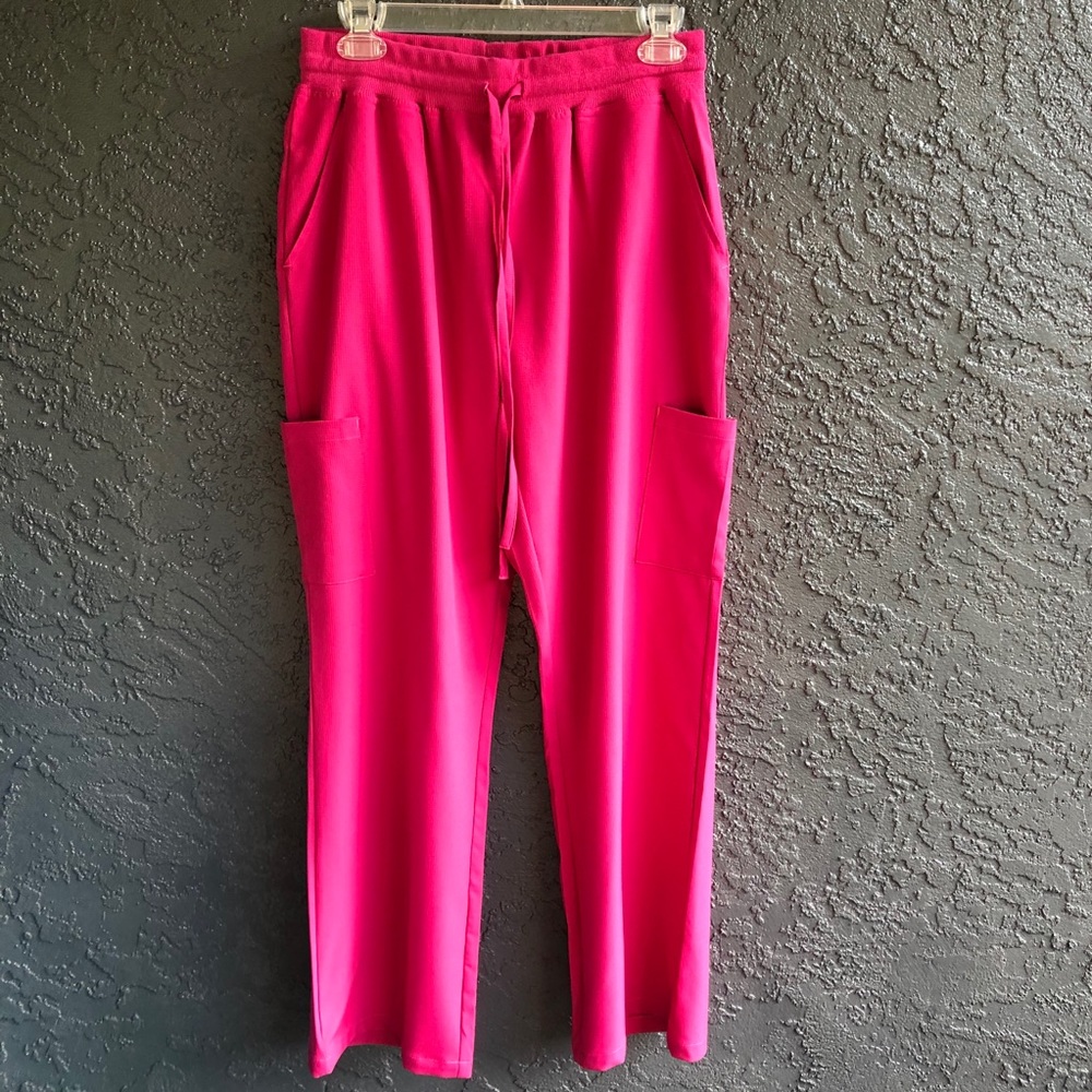 GT performance scrub pants